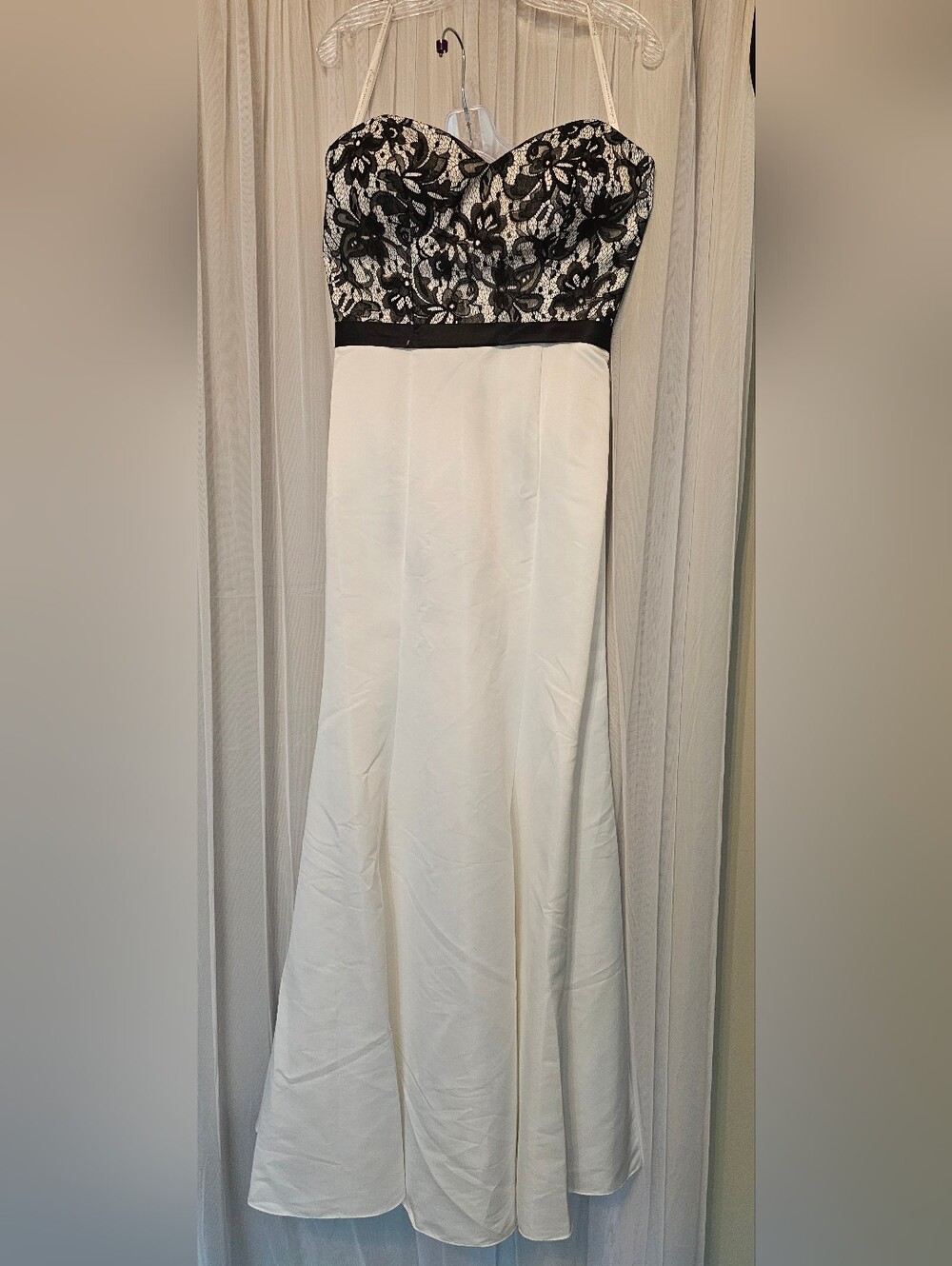 Envious Couture Strapless Black & White Lace Evening Gown Size 10